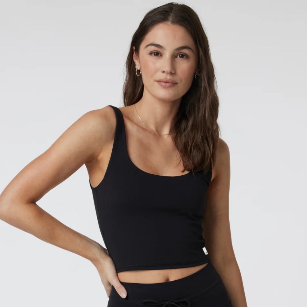 Vuori Daily Crop Women’s Size Small Black